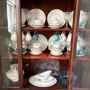 Charming Floral Dinnerware Set with Teal Accents